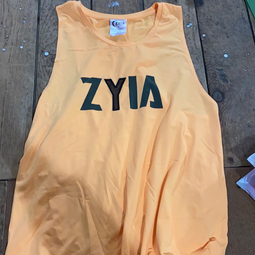 ZYIA Bengal tank medium